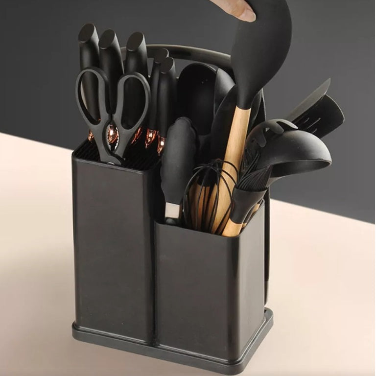 Set 19 Ustensile pentru Bucatarie din Silicon,cu Maner de Lemn si Suport