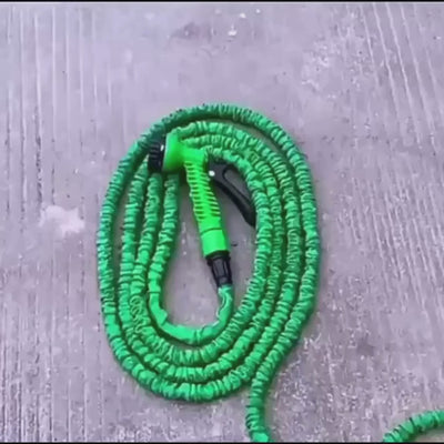 Furtun extensibil de gradina de 60 metri + Accesoriu pentru stropit